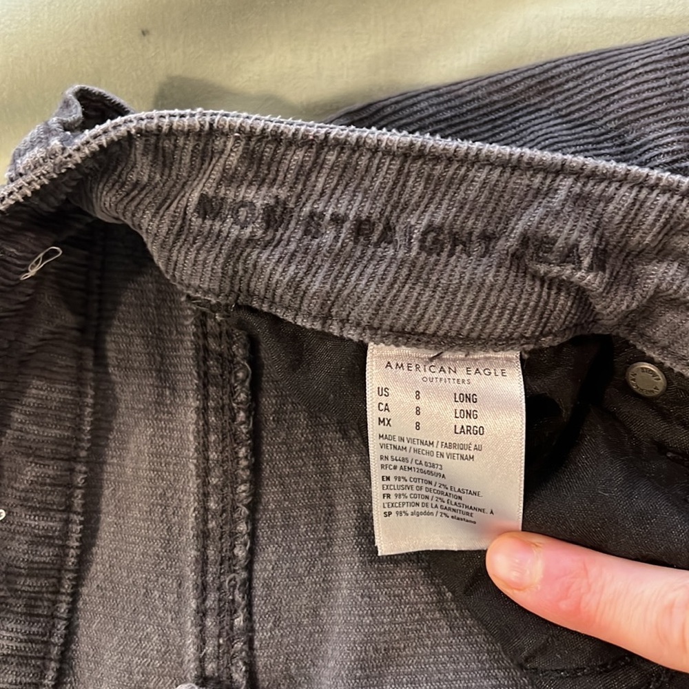 American Eagle Mom Straight Jeans